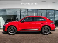 Used Porsche Macan 265 HP (194 kW) 2024 Red SUV