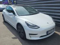 Used Tesla Model 3 Standard Range Plus 366 kW (498 HP) 2019 White Sedan