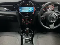 Used Mini Cooper Classic 134 HP (98 kW) 2023 Green Hatchback