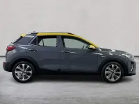 Usado Kia Stonic 2023 Cinzento SUV