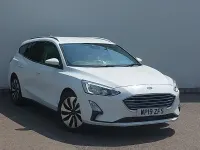 Used Ford Focus Zetec 125 HP (91 kW) 2019 White Estate