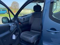 Used Peugeot TePee S 92 HP (67 kW) 2012 Blue MPV