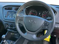 Used Hyundai i20 SE 84 HP (61 kW) 2018 Red Hatchback