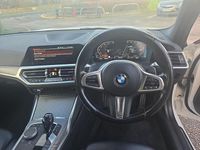 Używany BMW 320 M Sport 181 KM (133 kW) 2021 Biały Sedan/Limuzyna
