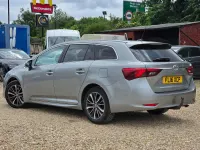 Used Toyota Avensis Business Edition 143 HP (105 kW) 2016 Grey Estate