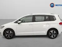 Used VW Touran SEL 150 HP (110 kW) 2025 White MPV