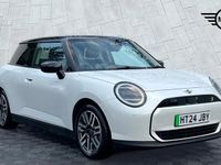 Used Mini Cooper SE Hatch 158 kW (215 HP) 2024 White Hatchback