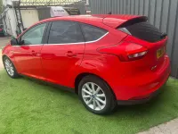Used Ford Focus Titanium 125 HP (91 kW) 2015 Red Hatchback