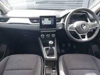 Used Renault Captur Techno 91 HP (66 kW) 2022 White SUV