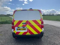Używany Peugeot Expert 120 KM (88 kW) 2017 Biały Van