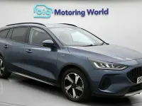 Used Ford Focus Active 155 HP (114 kW) 2023 Blue Estate
