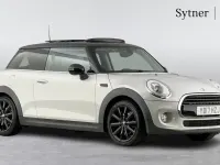 Usado Mini Cooper D Hatch 114 HP (83 kW) 2017 Prateado Citadino