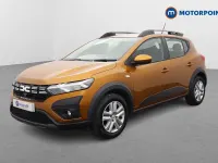 Begagnad Dacia Sandero Expression 2023 Orange Halvkombi