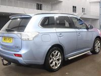 Used Mitsubishi Outlander P-HEV 200 HP (147 kW) 2015 Blue Estate