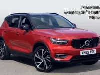 Used Volvo XC40 R-Design Pro 150 HP (110 kW) 2019 Red SUV