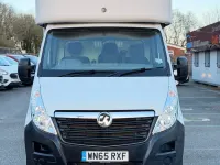 Used Vauxhall Movano 125 HP (91 kW) 2015 White MPV