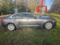 Usado Jaguar XE Prestige 2017 Cinzento Sedan