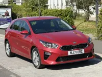 Usado Kia Ceed 134 HP (98 kW) 2022 Vermelho Citadino