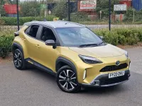 Used Toyota Yaris Hybrid Edition 116 HP (85 kW) 2022 Yellow Hatchback