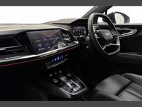 Second-hand Audi Q4 e-tron Comfort 219 kW (299 CP) 2023 Alb SUV