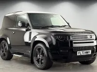 Usado Land Rover Defender HSE Dynamic 2023 Negro SUV