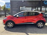 Usado Renault Captur Play 90 HP (66 kW) 2018 Vermelho SUV