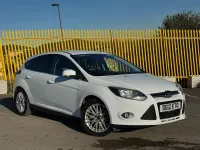 Used Ford Focus Zetec 125 HP (91 kW) 2012 White Hatchback