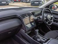 Used Hyundai Tucson SE 180 HP (132 kW) 2021 White SUV