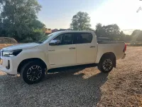 Usado Toyota HiLux 150 HP (110 kW) 2022 Branco Pickup