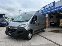 Begagnad Vauxhall Movano 2024 Grå