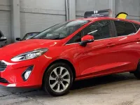 Used Ford Fiesta Zetec 70 HP (51 kW) 2017 Red Hatchback