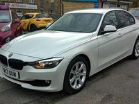 Begagnad BMW 318 Advantage 2013 Vit Sedan