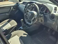 Usado Dacia Duster Lauréate 125 HP (91 kW) 2017 Cinzento SUV