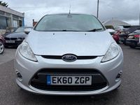 Usado Ford Fiesta Titanium 96 HP (70 kW) 2010 Prateado Citadino