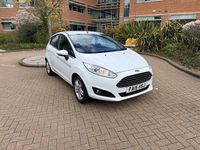 Used Ford Fiesta Zetec 100 HP (73 kW) 2015 White Hatchback