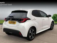 Used Toyota Yaris Hybrid Design 116 HP (85 kW) 2024 White Hatchback