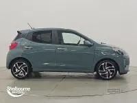 Used Hyundai i10 Premium 67 HP (49 kW) 2023 Green Hatchback
