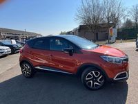 Używany Renault Captur Dynamique 90 KM (66 kW) 2015 Pomarańczowy SUV
