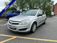 Usado Vauxhall Astra 90 HP (66 kW) 2008 Prateado Citadino