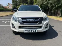Used Isuzu D-Max 164 HP (120 kW) 2018 White Pickup