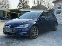 Used VW Golf VII SE 115 HP (84 kW) 2017 Blue Hatchback