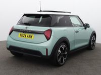 Usado Mini Cooper Exclusive 156 CV (114 kW) 2024 Verde Utilitario