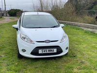 Used Ford Fiesta Zetec 82 HP (60 kW) 2011 White Hatchback