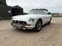 Used MG B 97 HP (71 kW) 1971 White Cabriolet
