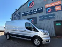 Begagnad Ford Transit Limited 2022 Silver