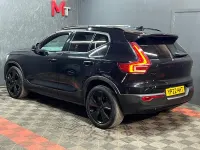 Używany Volvo XC40 Plus 169 kW (231 KM) 2022 Czarny SUV