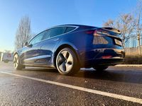 Used Tesla Model 3 Standard Range 177 kW (241 HP) 2019 Blue Sedan