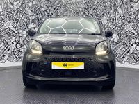 Used Smart ForFour Electric Drive Premium 60 kW (82 HP) 2021 Black Hatchback