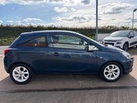 Second-hand Vauxhall Corsa 2014 Albastru Hatchback