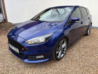 Used Ford Focus ST 250 HP (183 kW) 2018 Blue Hatchback